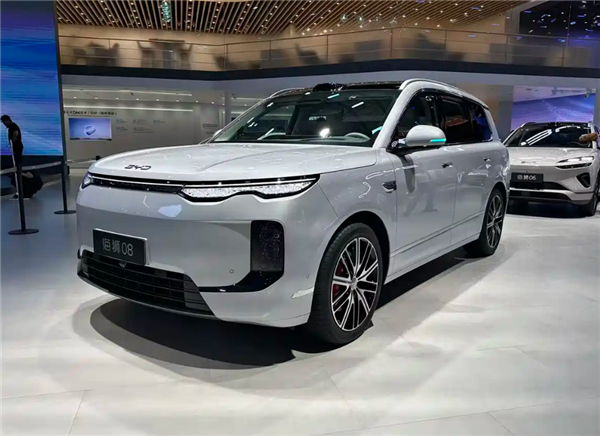 BYD Sealion 08