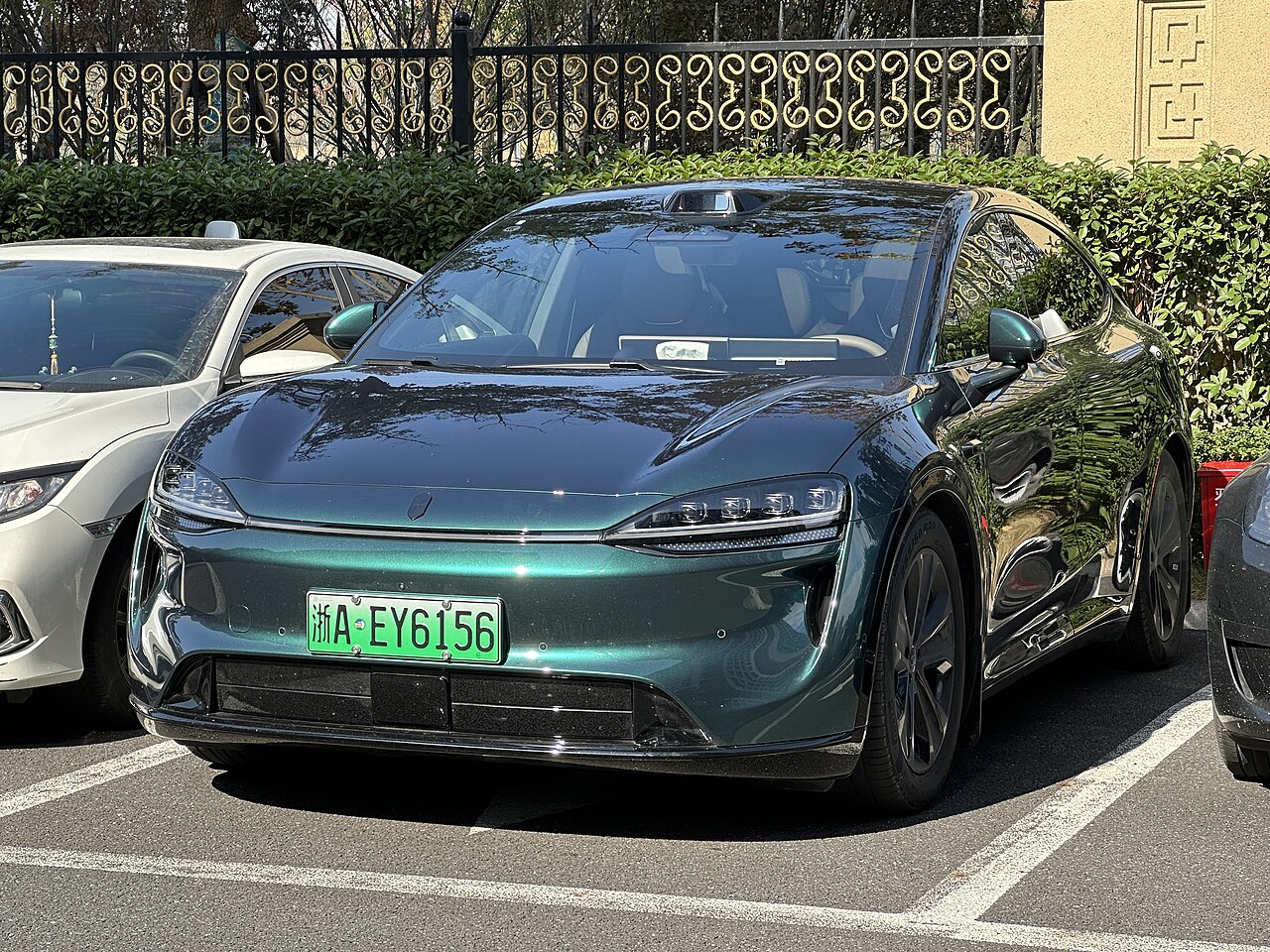 Luxeed R7 facelift — the refreshed Zhijie R7 that launched on Sept 28