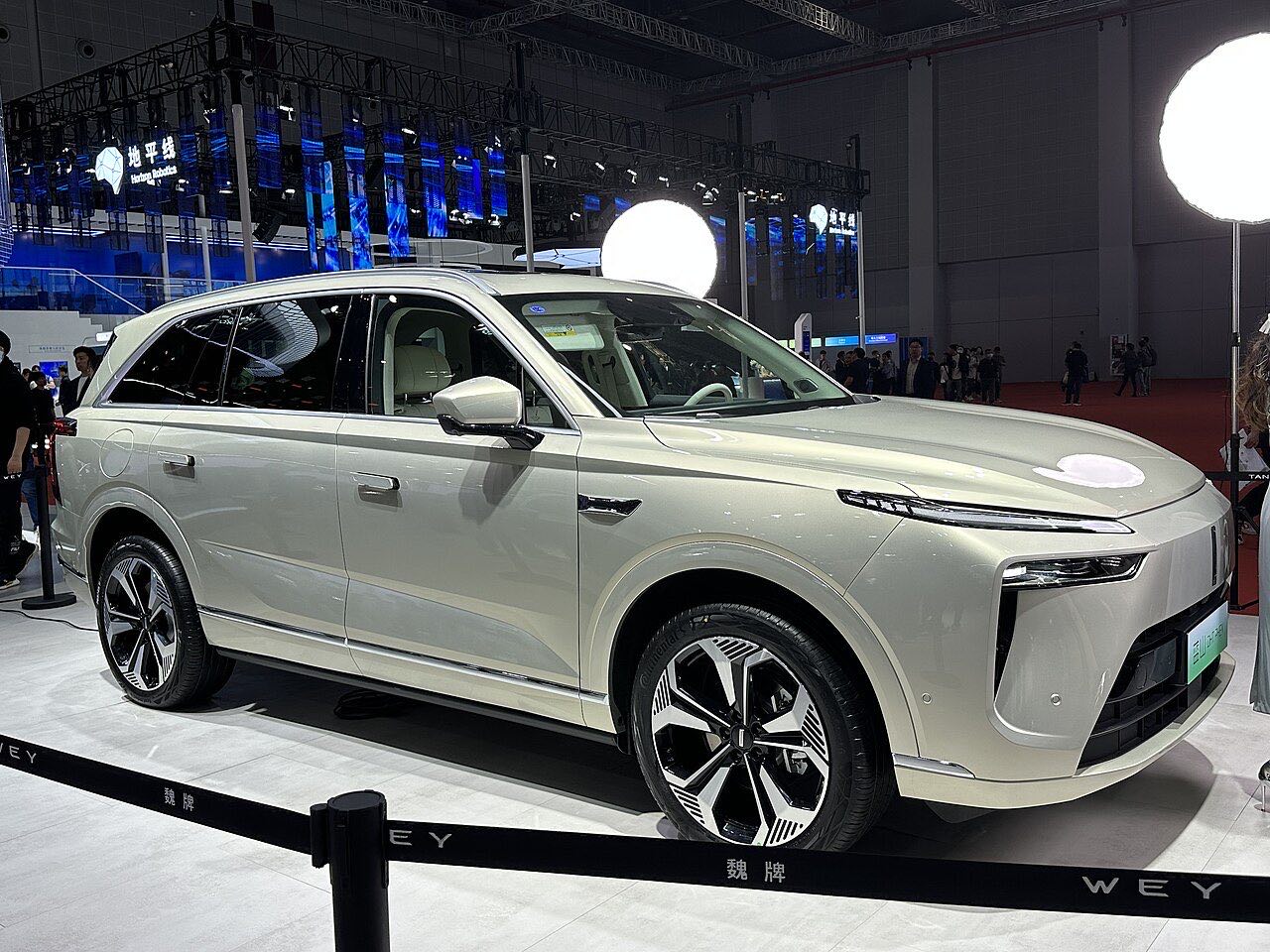 Wey second-generation Lanshan PHEV